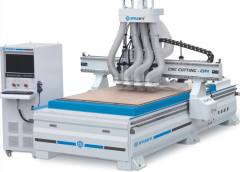 廣(guang)東極宇開料機與(yǔ)傳統的推台鋸相(xiàng)比的優勢